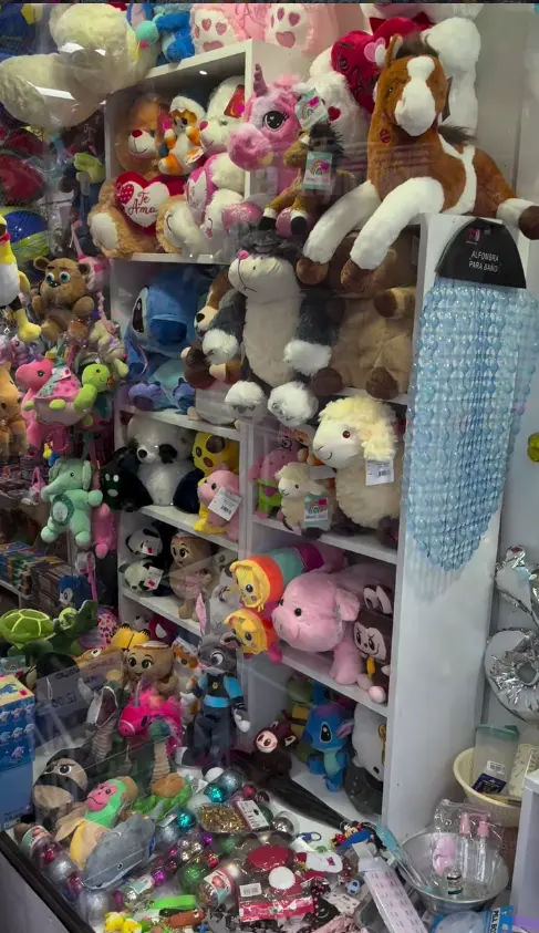 Juguetes y regalos en exhibición